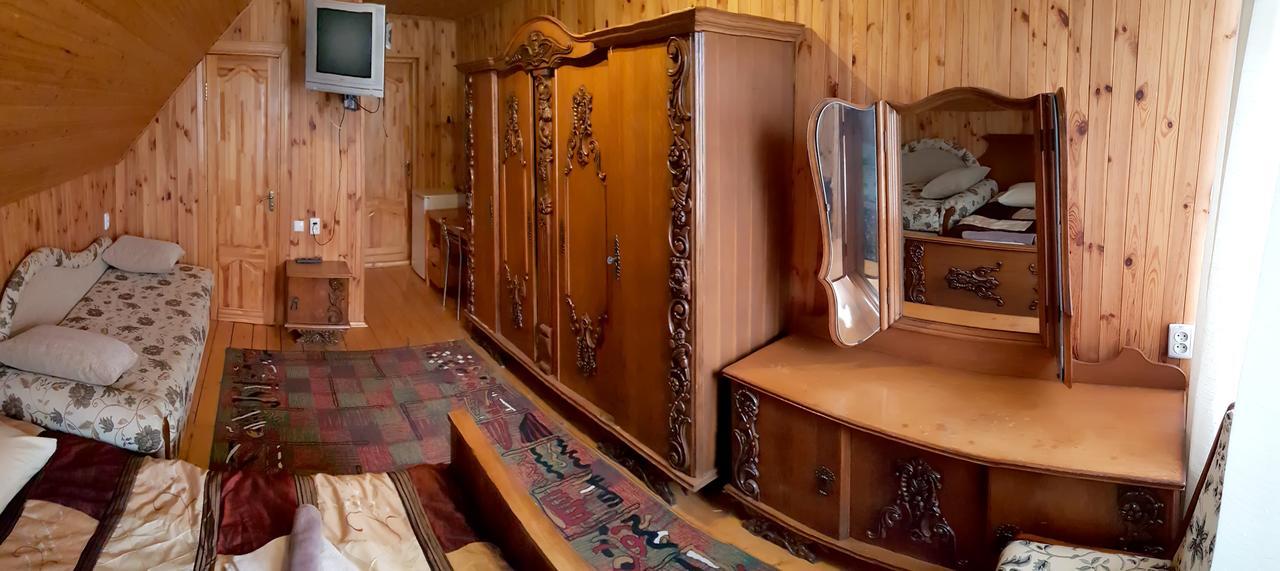 Hotel Perlyna Podillyа à Sataniv Extérieur photo