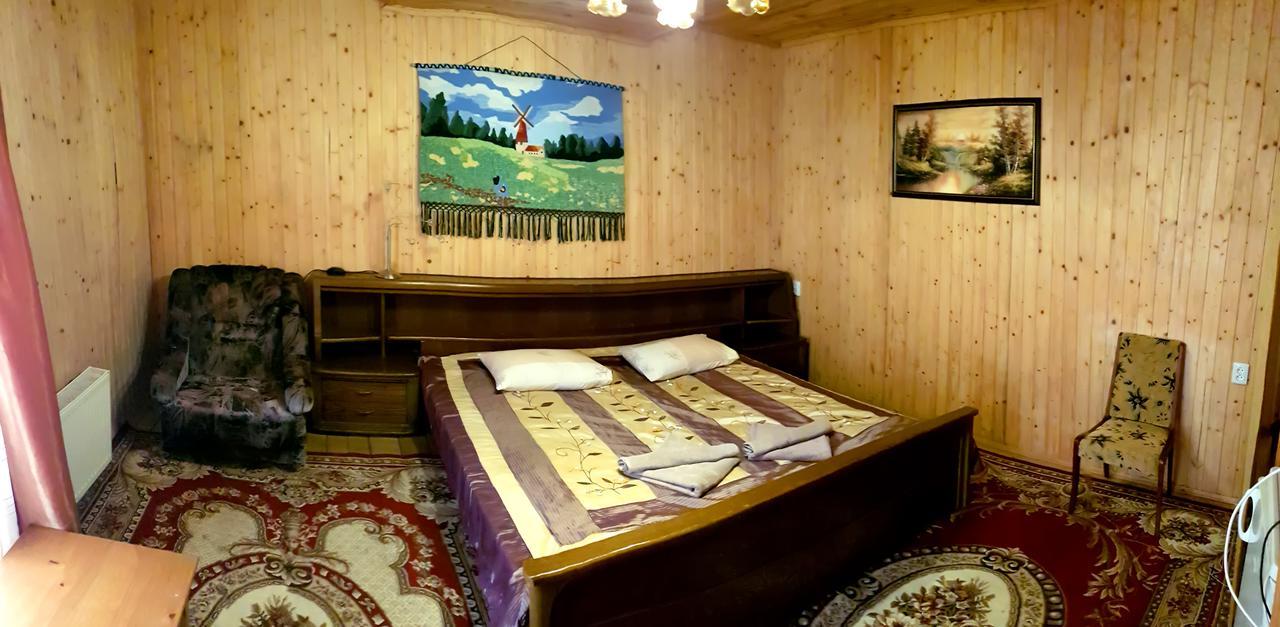 Hotel Perlyna Podillyа à Sataniv Extérieur photo